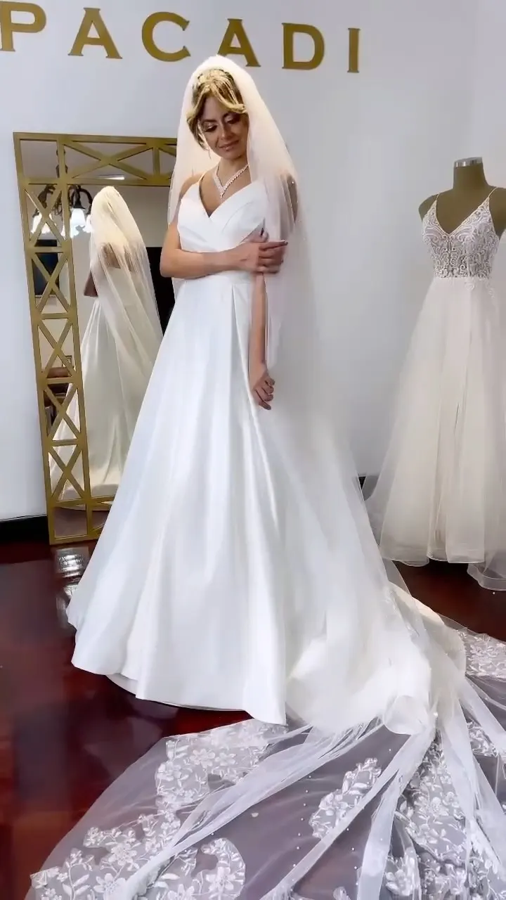 Clienta de PACADI con su vestido
